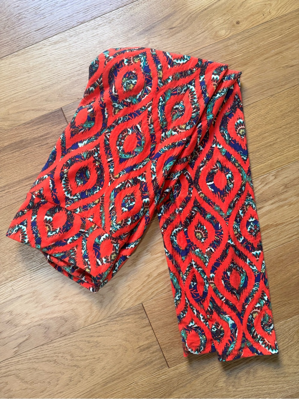 LuLaRoe Bright Red Diamond Print Leggings with Teal & Navy Accents